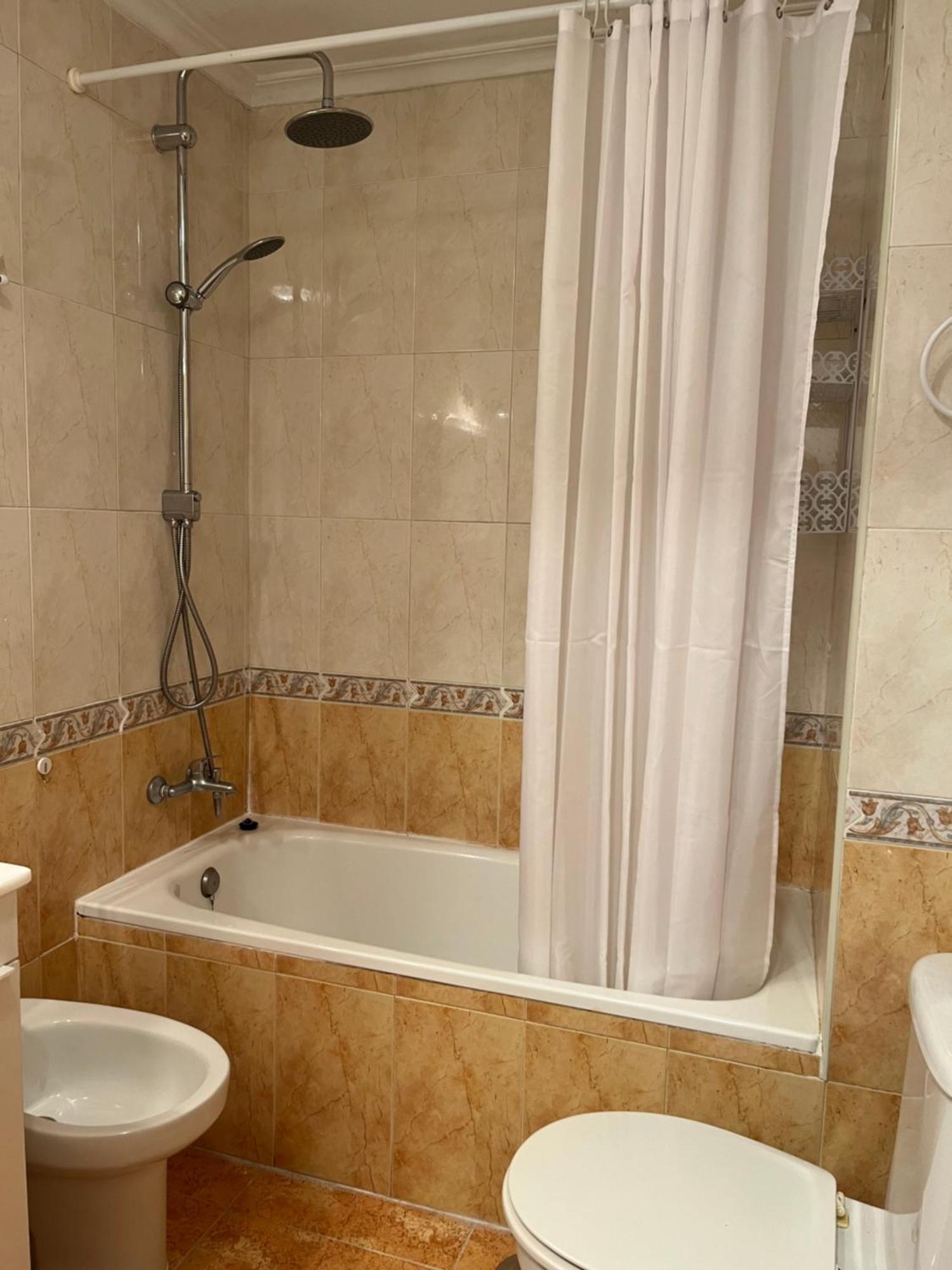 Almuden'S Green Apartment, High-Speed Free Wifi, 250M To Beach, The Center Of Torrevieja Extérieur photo